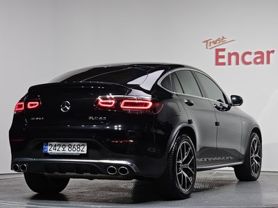 MERCEDES-BENZ GLC - 4