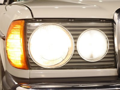 MERCEDES-BENZ MEDIUM-CLASS - 9