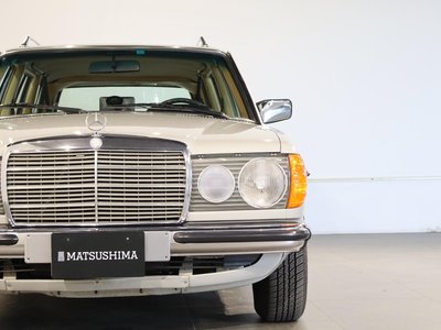 MERCEDES-BENZ MEDIUM-CLASS - 4