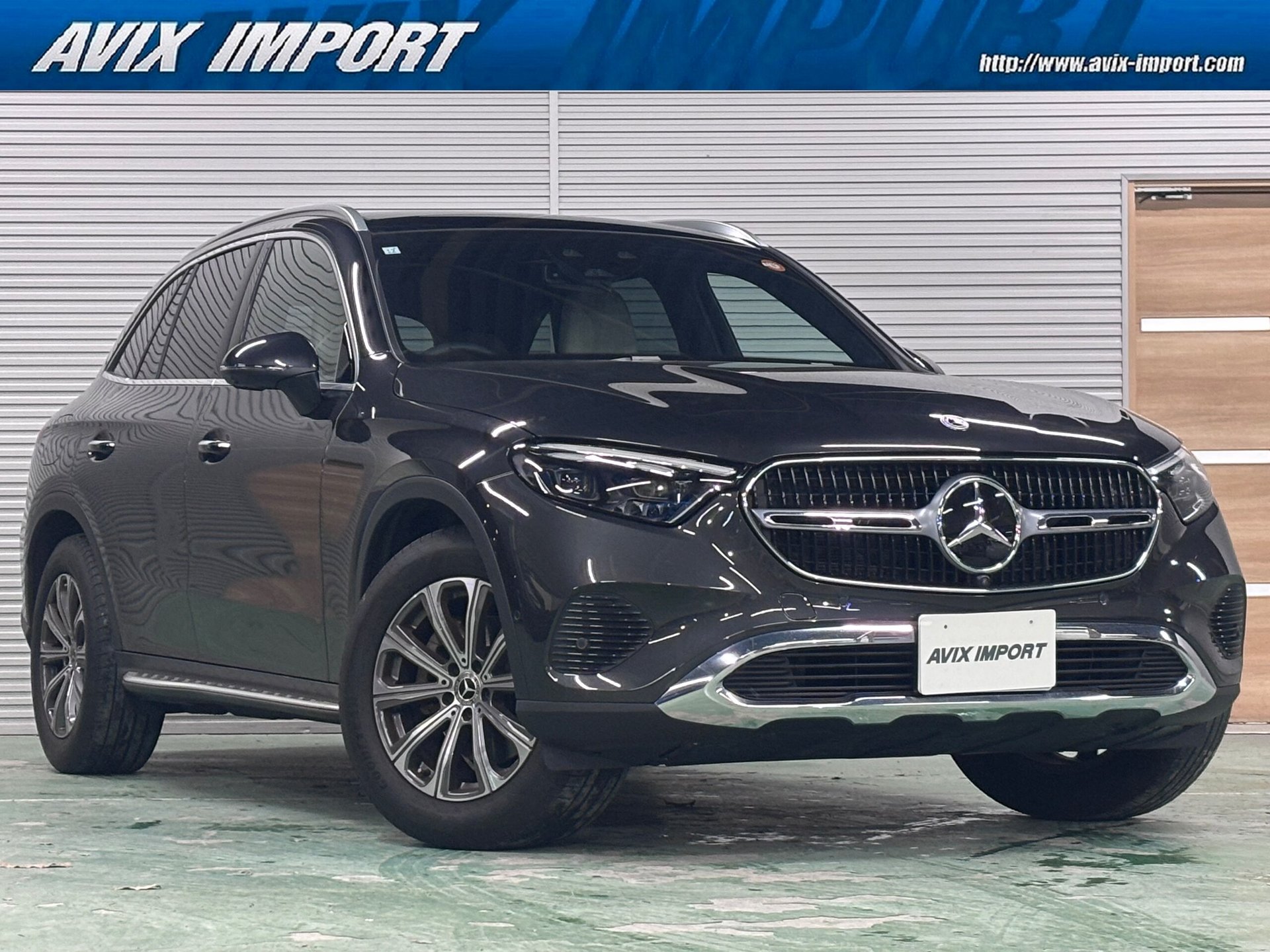 MERCEDES-BENZ GLC - View 1