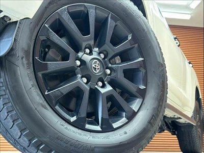 2022 Toyota LAND CRUISER PRADO — миниатюра 19