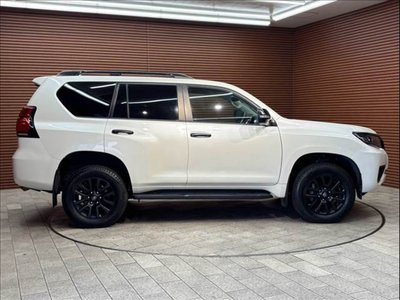 2022 Toyota LAND CRUISER PRADO — миниатюра 17