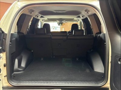 2022 Toyota LAND CRUISER PRADO — миниатюра 13