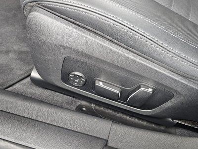 2025 BMW 4 SERIES thumbnail 31