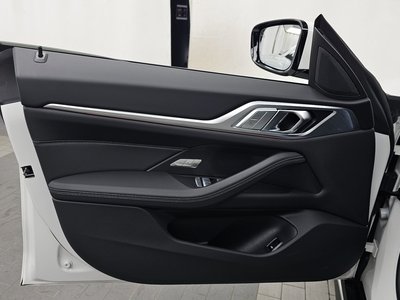 2025 BMW 4 SERIES thumbnail 14