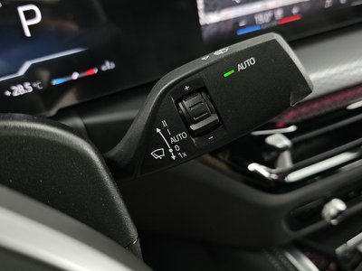 2025 BMW 4 SERIES thumbnail 30