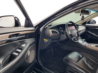 GENESIS G90 - 10