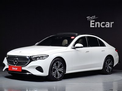 MERCEDES-BENZ E-CLASS - 1