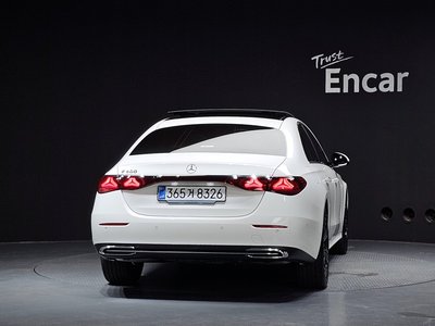 MERCEDES-BENZ E-CLASS - 4