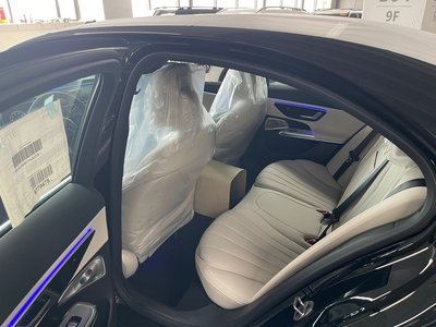 MERCEDES-BENZ E-CLASS - 8