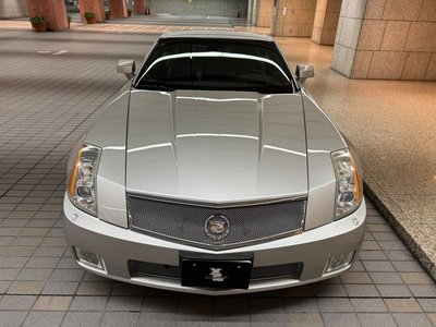 2008 Cadillac XLR — фото 2