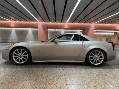 2008 Cadillac XLR — фото 7