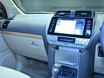 2023 Toyota LAND CRUISER PRADO — миниатюра 15