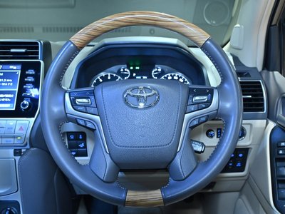 2023 Toyota LAND CRUISER PRADO — миниатюра 26