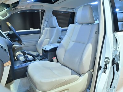 2023 Toyota LAND CRUISER PRADO — миниатюра 20