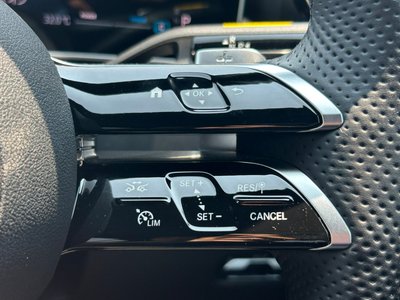 2025 Mercedes-BENZ C-CLASS — миниатюра 35