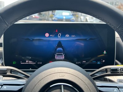 2025 Mercedes-BENZ C-CLASS — миниатюра 31