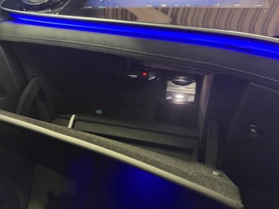 2026 Mercedes-BENZ EQE — миниатюра 42