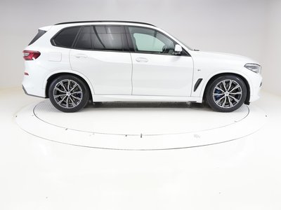 صورة 6 لـ 2023 BMW X5