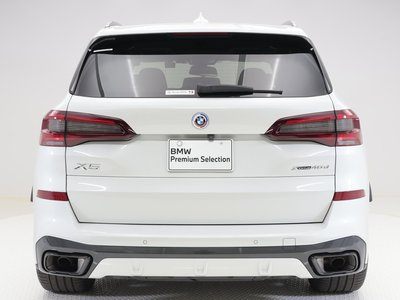 صورة 8 لـ 2023 BMW X5
