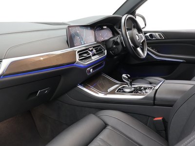 صورة 4 لـ 2023 BMW X5