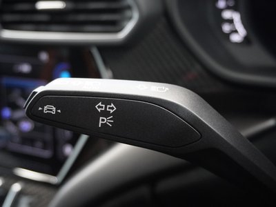 2023 Lamborghini URUS — миниатюра 27