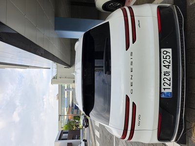 2025 Genesis GV70 photo 3