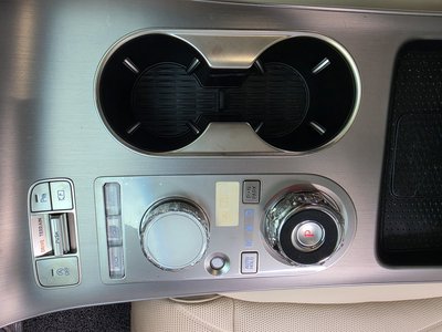 2025 Genesis GV70 photo 7