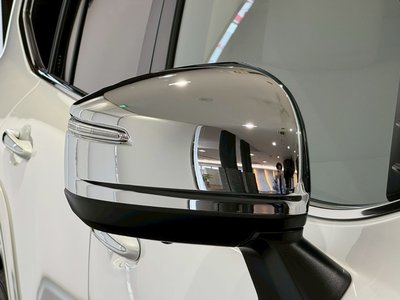 2025 Toyota LAND CRUISER 300 — миниатюра 12