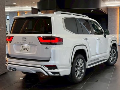 2025 Toyota LAND CRUISER 300 — миниатюра 34