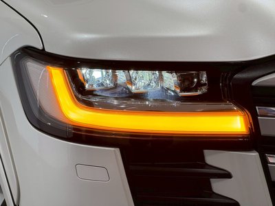 2025 Toyota LAND CRUISER 300 — миниатюра 17