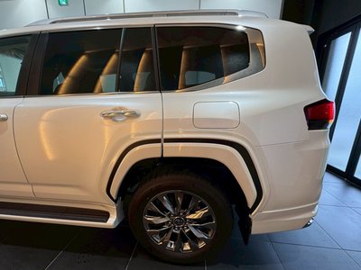 2025 Toyota LAND CRUISER 300 — миниатюра 27