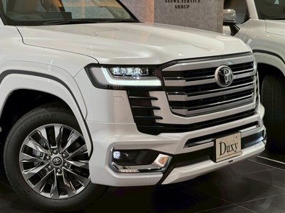 2025 Toyota LAND CRUISER 300 — фото 8