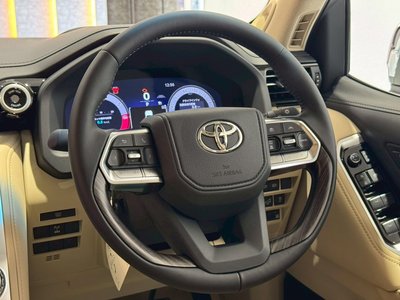 2025 Toyota LAND CRUISER 300 — миниатюра 67