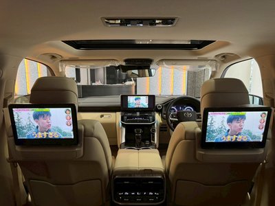 2025 Toyota LAND CRUISER 300 — миниатюра 61