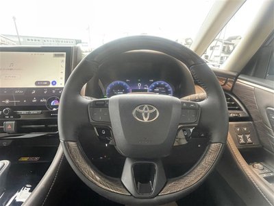 2026 Toyota ALPHARD — фото 4