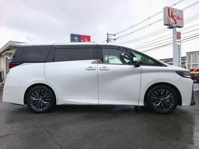 TOYOTA VELLFIRE - 10