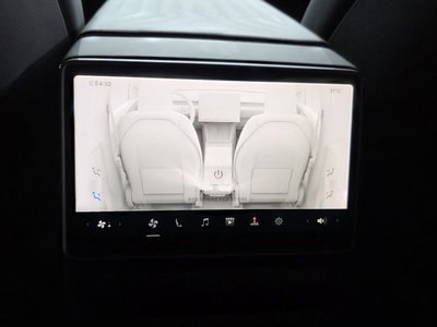 صورة مصغرة 30 لـ 2026 Tesla MODEL Y