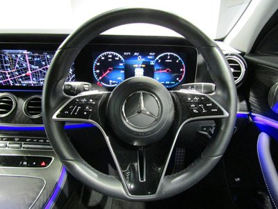 MERCEDES-BENZ E-CLASS - 10