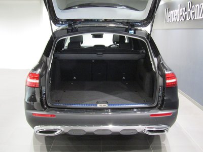 MERCEDES-BENZ E-CLASS - 6