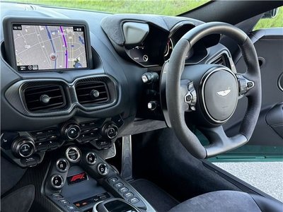 ASTON MARTIN VANTAGE - 3