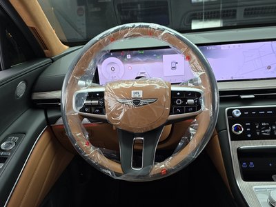 2026 Genesis GV80 thumbnail 18