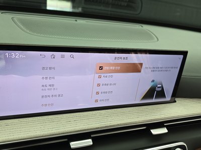 2026 Genesis GV80 thumbnail 23
