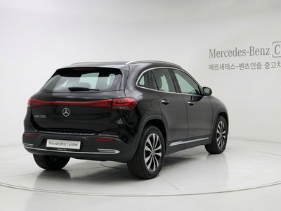 صورة 5 لـ 2025 Mercedes-BENZ EQA