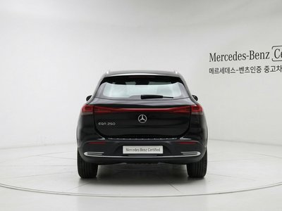 صورة 3 لـ 2025 Mercedes-BENZ EQA