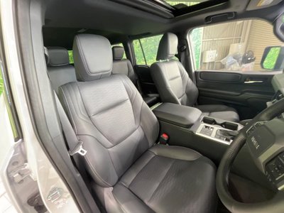 TOYOTA LAND CRUISER - 8
