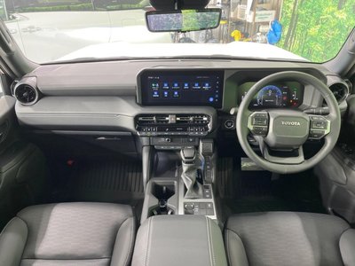 TOYOTA LAND CRUISER - 2