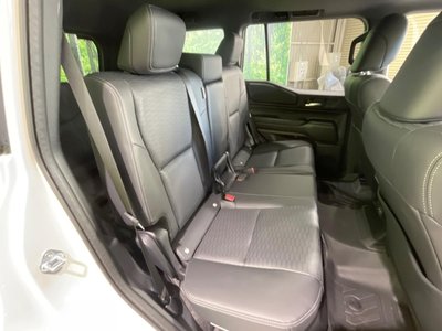 TOYOTA LAND CRUISER - 9
