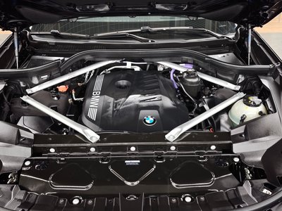 BMW X7 - 7