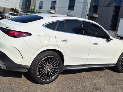 MERCEDES-BENZ GLC - 2